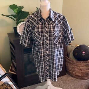 Men’s Size Large Wrancher Wrangler Short Sleeve Snap Down Shirt, Great Cond.